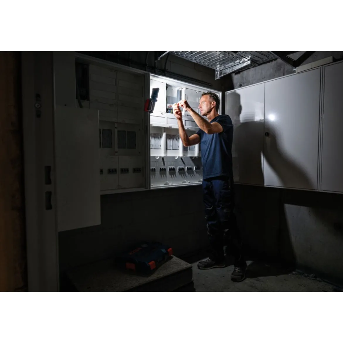 Bosch Professional Akku-Bauleuchte GLI 18V-800