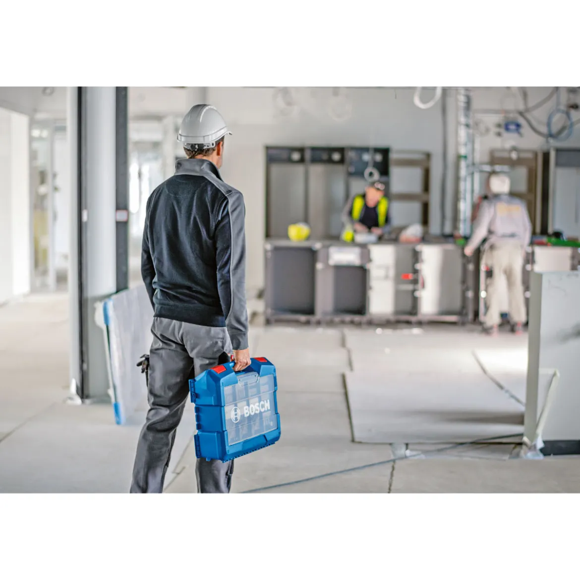 Bosch ProfessionalAkku-Bohrschrauber-Set GSR 18V-28 Professional 82-teiliges Zubehörset