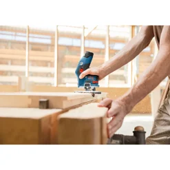 Bosch ProfessionalAkku-Kantenfräse GKF 12V-8 solo