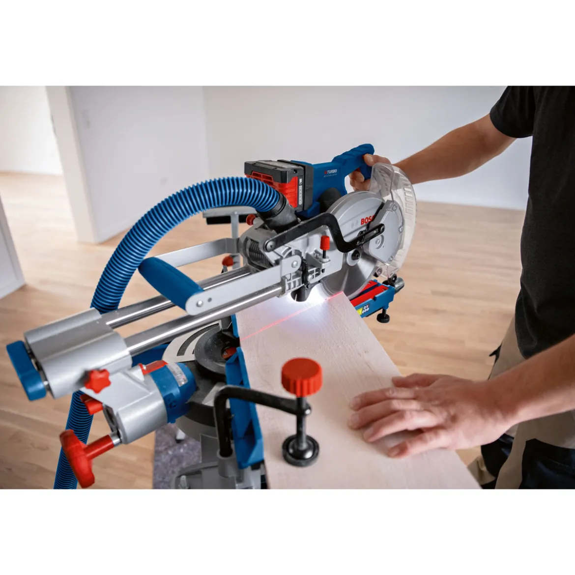 Bosch Professional Akku Kapp- und Gehrungssäge Biturbo GCM 18V-216 D
