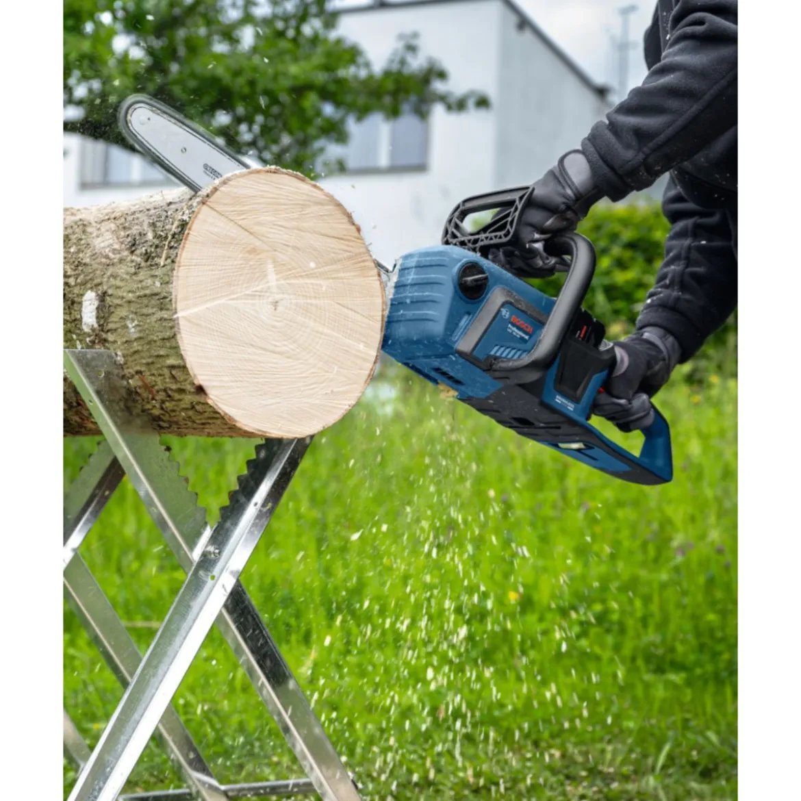 Bosch Professional Akku-Kettensäge GKE 18V-40