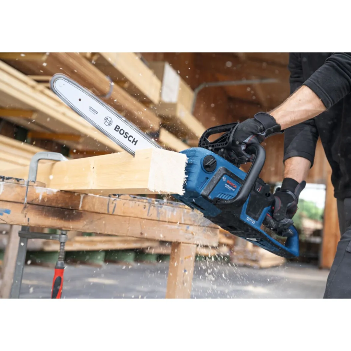 Bosch Professional Akku-Kettensäge GKE 18V-40