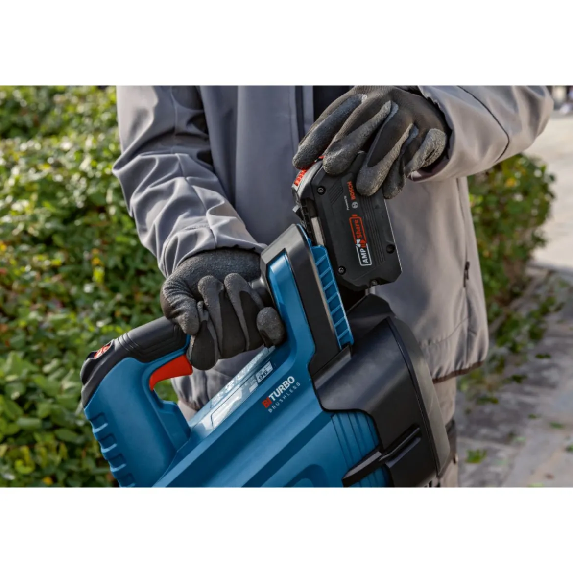 Bosch Professional Akku-Laubbläser GBL 18V-750