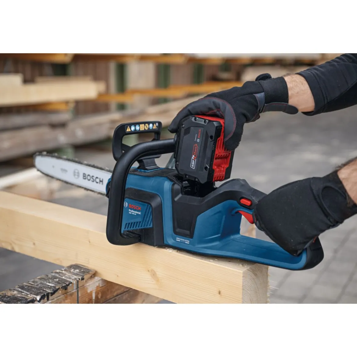 Bosch Professional Kettensäge 18V-40 Professional