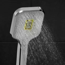 Cornat SMARTLY Handbrause chrom mit Echtzeit-Digitalanzeige