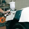 Farbspritzpistole mit Fließ- Becher