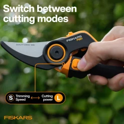 Fiskars Gartenschere X-Series Bypass P981