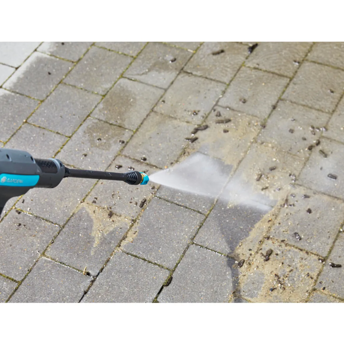 GardenaAkku-Mitteldruckreiniger AquaClean 24/18 V P4A Solo
