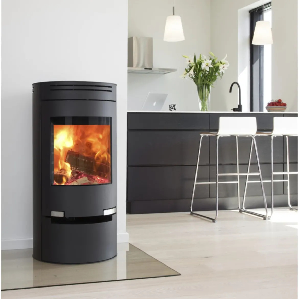 Kaminofen Aduro 1.1 mit Aduro Tronic Schwarz