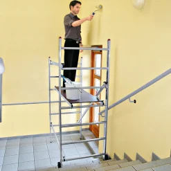 Kleingerüst mit Fahrrollen