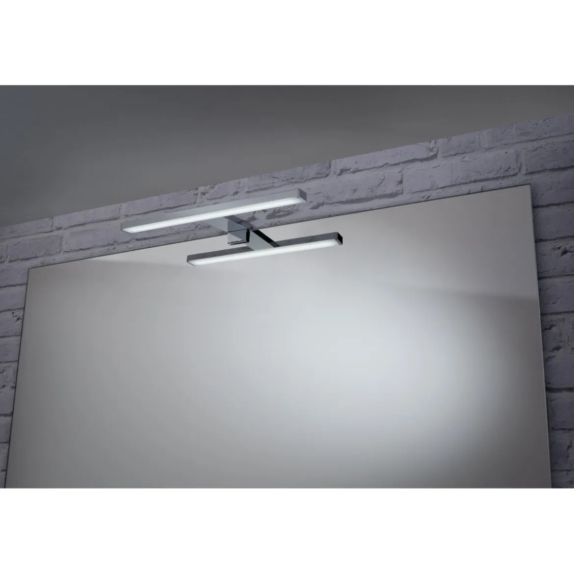 LED-Leuchte 230V 30x4x12,5 cm 5,6Wf. B.clever u. CompactLine