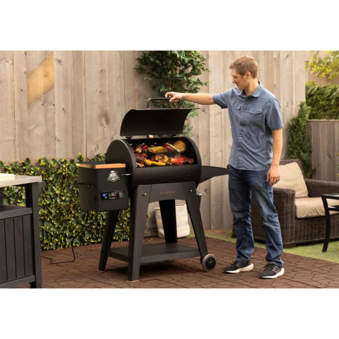 PB Smoker Classic Holzkohlegrill